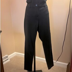 Mario Serrani black knit fitted trouser pants with back seams. Size Medium